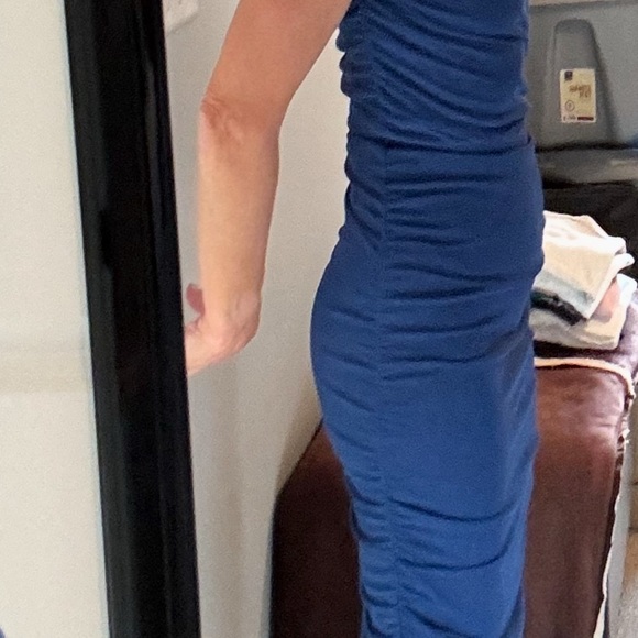 Love by Design Body Con Dress - Picture 3 of 7